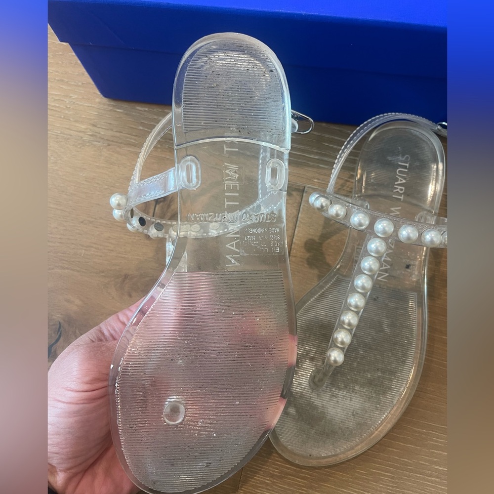 Stuart Weitzman Goldie Jelly Sandals with box